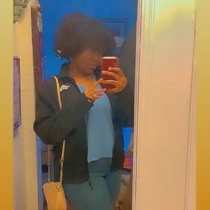 Meet your Posher, Delaney